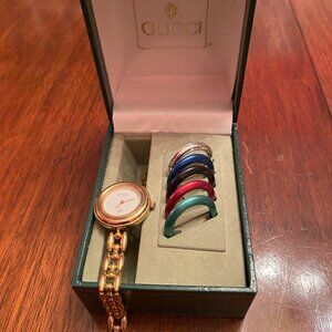 Vintage Gucci gold plated Interchangeable Bezel Ladies Watch